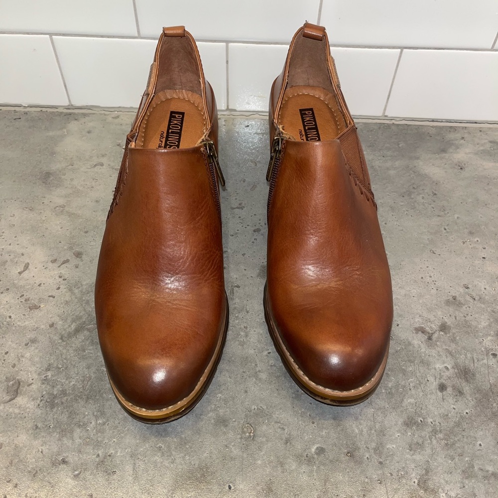 PIKOLINOS Brown Ankle Booties Minimalist Design